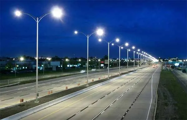 Vì sao nên lựa chọn đèn đường LED cho chiếu sáng đường phố?
