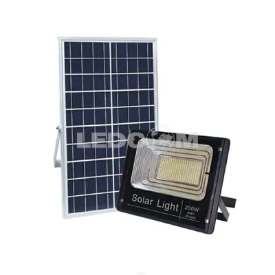 Đèn pha LED năng lượng mặt trời SPS3.1 ánh sáng vàng 200W